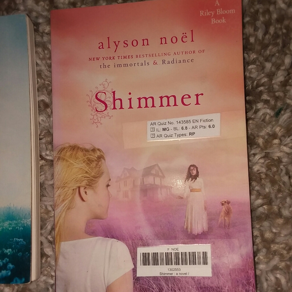 Shimmer and Radiance by Alyson Noël - Picture 4 of 5